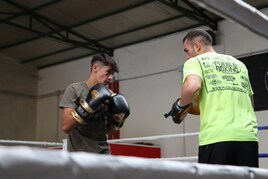 El grupo que viajó al Open Boxing de Braga entrena en las intalaciones de Pueblo Boxing