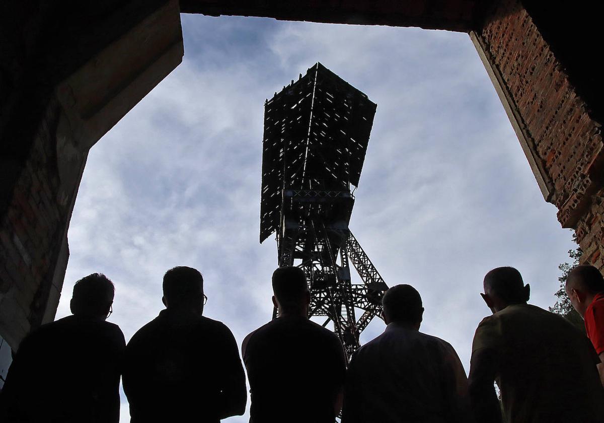 El colectivo 'Sangre minera' crea el Instituto de Estudios de la Montaña Central Leonesa.