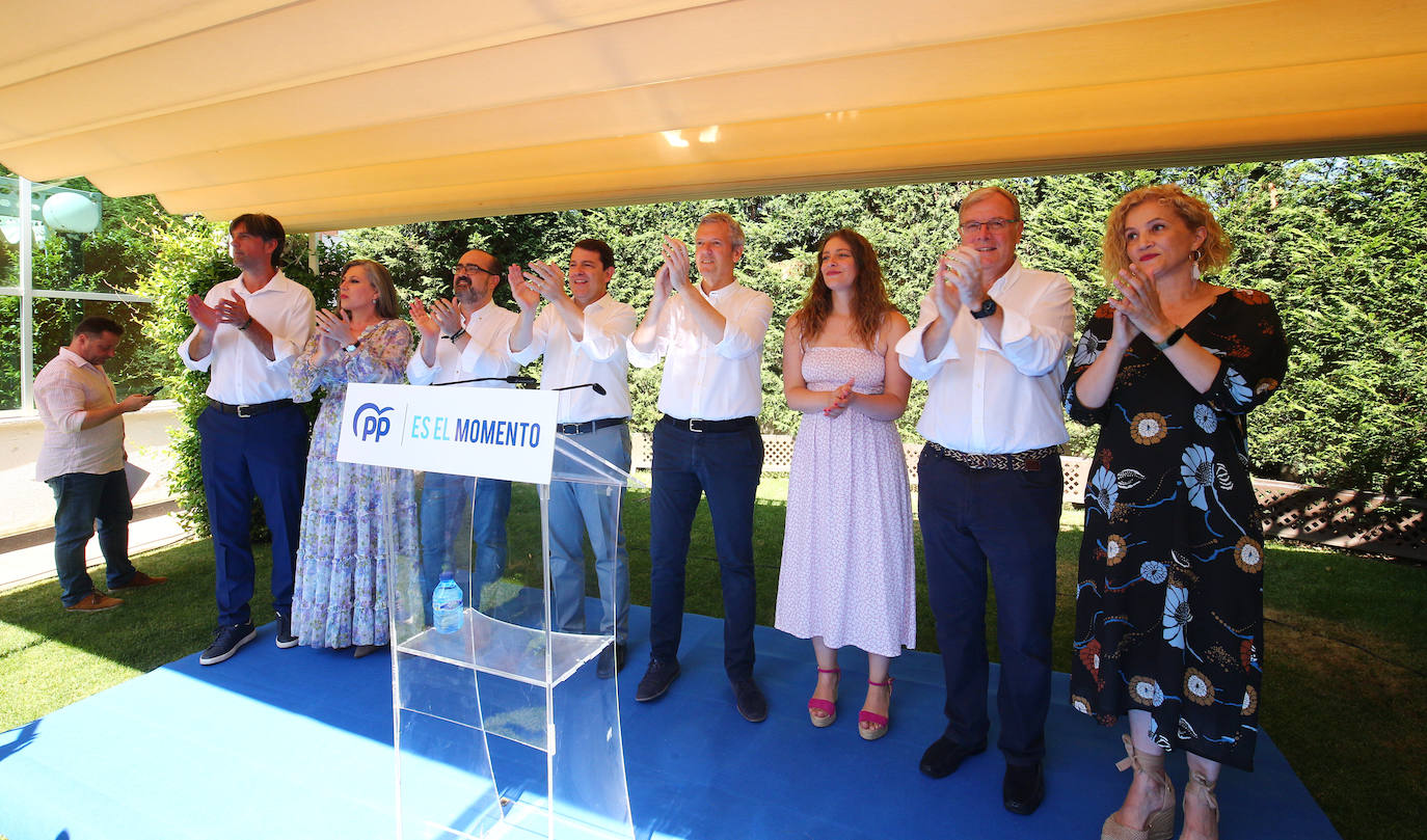 Los presidentes del PPCyL y del PP de Galicia participan en un acto de campaña