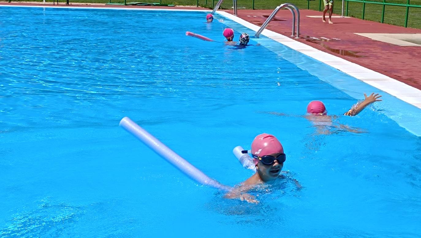 Piscinas en Matallana de Torío