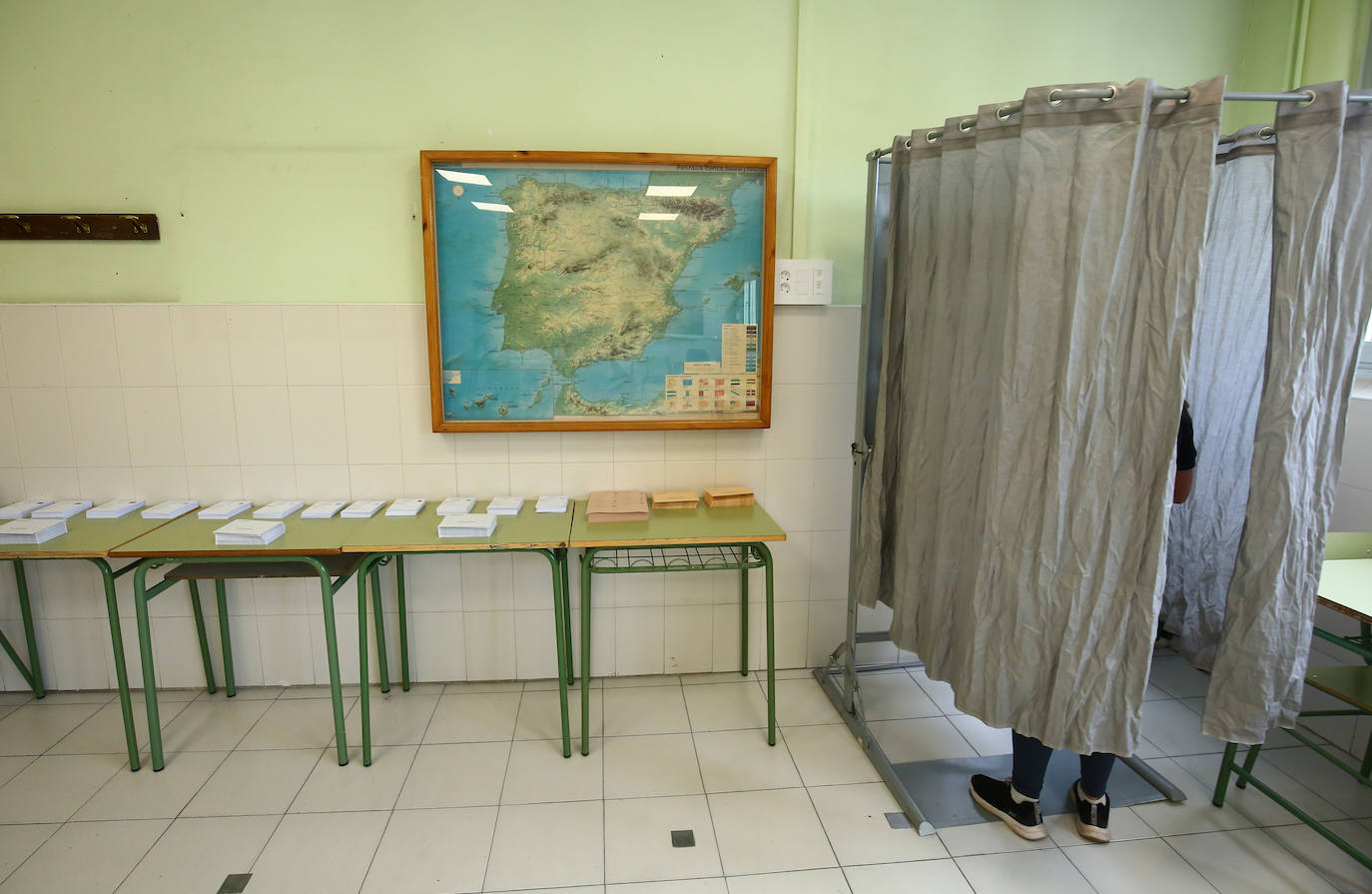 Votaciones a las Cortes Generales en los colegios electorales de Ponferrada