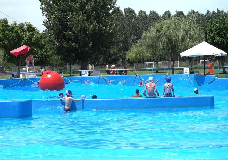 Piscina de Valencia de Don Juan.