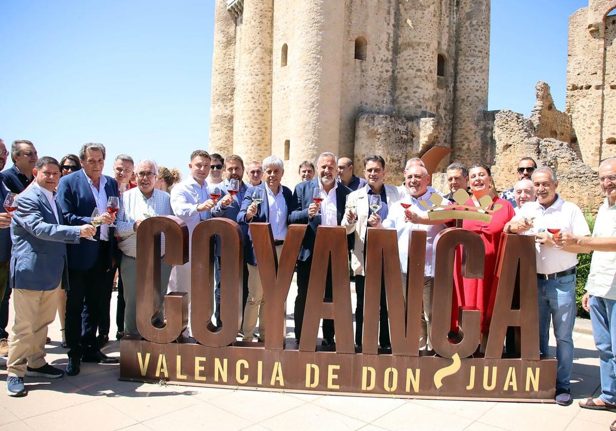 Inauguración de la XXI Edición de la Feria de la DO León en Valencia de Don Juan