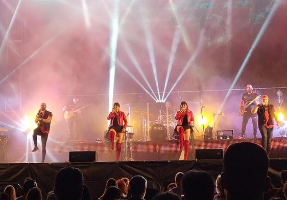 Orquesta durante las fiestas de San Juan y San Pedro.