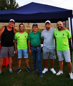 Imagen secundaria 2 - Villasabariego recupera su torneo de fútbol 7