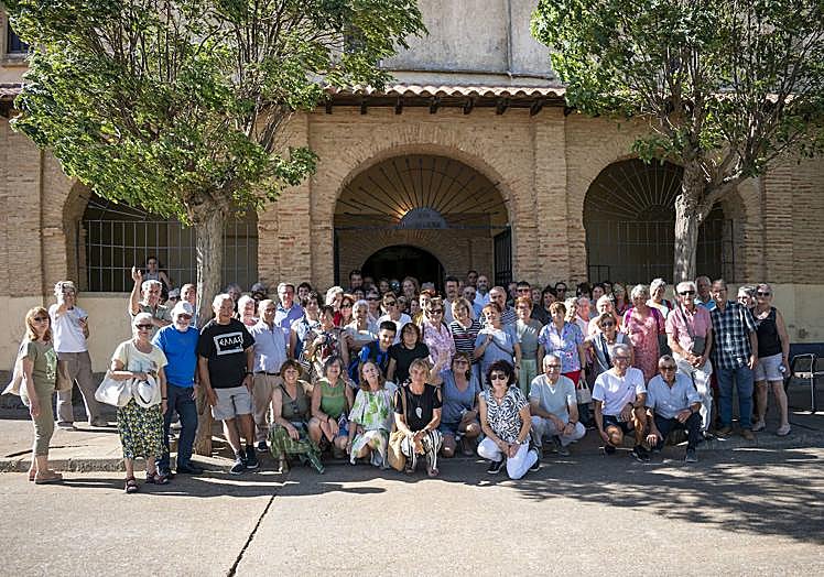 Imagen principal - Más de 270 personas participan en el II Concurso de microrrelatos &#039;Castillos, monasterios, torres y palacios&#039;