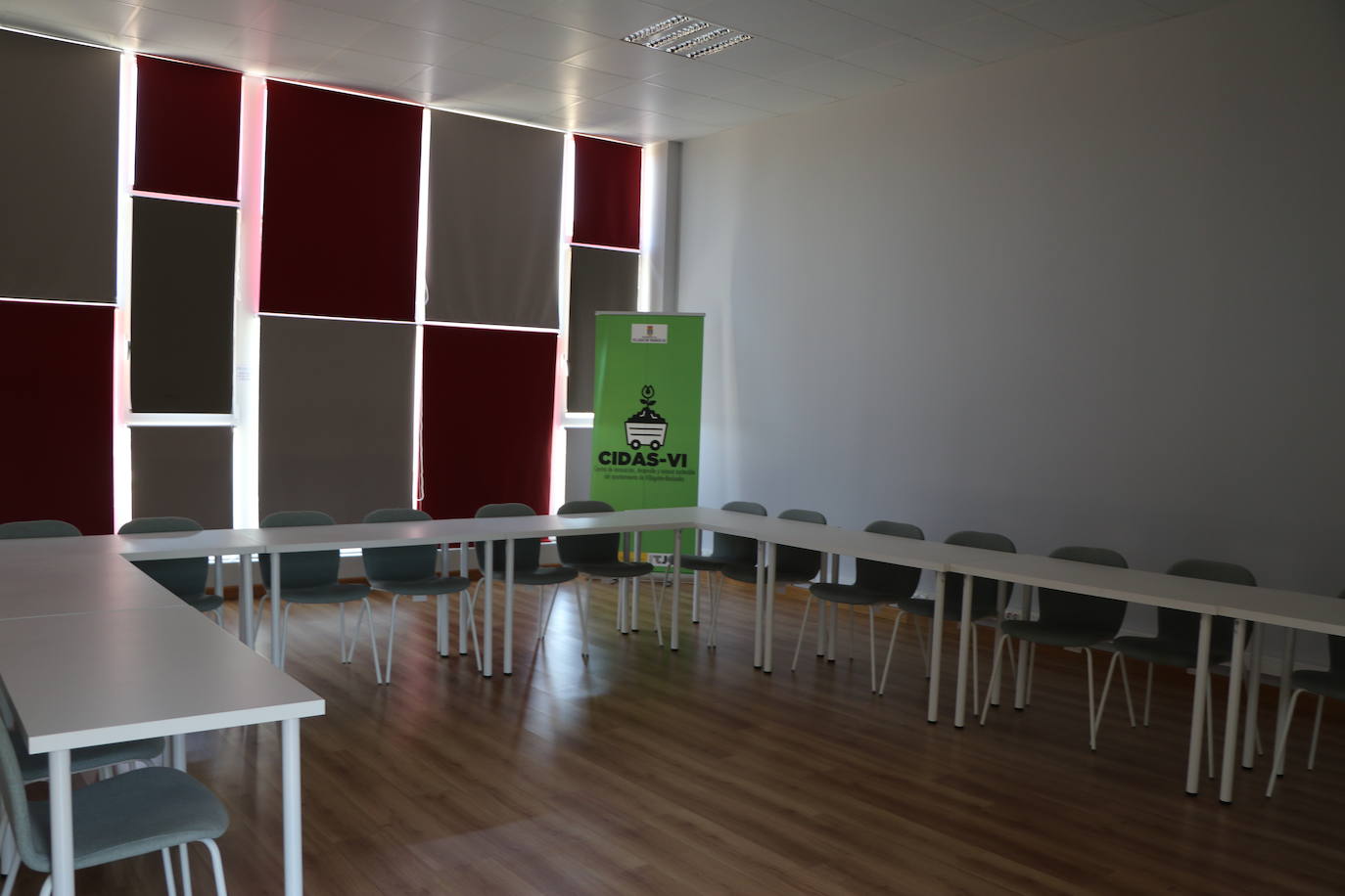 Villagatón convierte siete vagones de tren en alojamientos turísticos