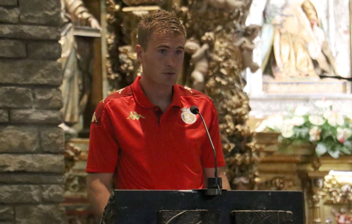 La Cultural realiza su tradicional ofrenda a La Virgen del Camino