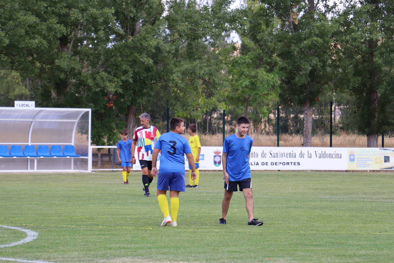 Partido solidario en Santovenia de la Valdoncina