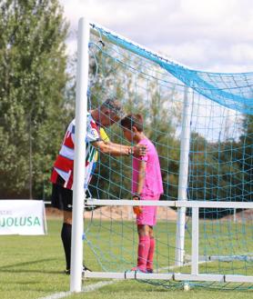Imagen secundaria 2 - Partido solidario entre el CD Santovenia Alevín y Amidown