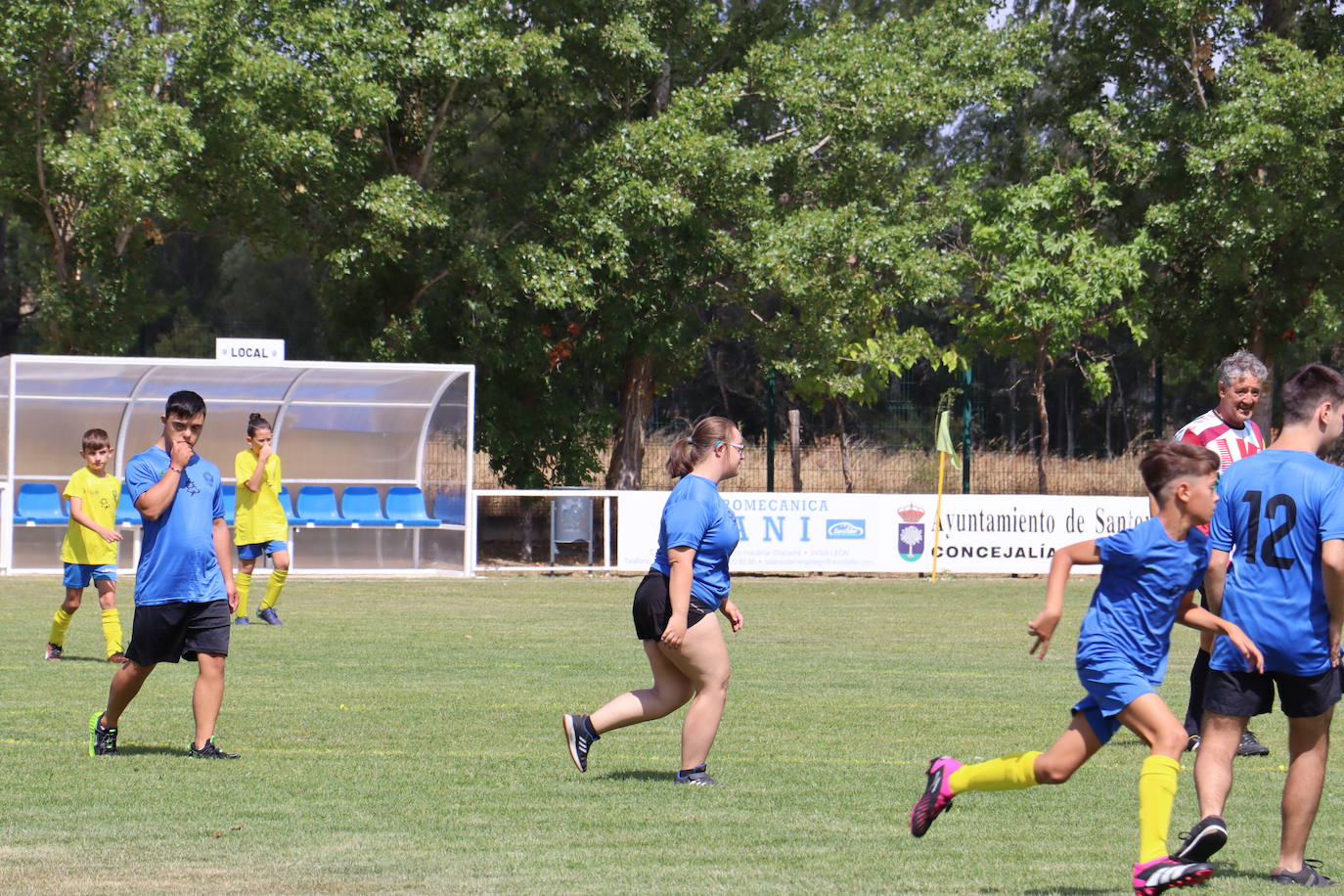 Partido solidario en Santovenia de la Valdoncina