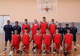 La plantilla al completo de la Cultural y Deportiva Leonesa de baloncesto para la temporada 2023/24.