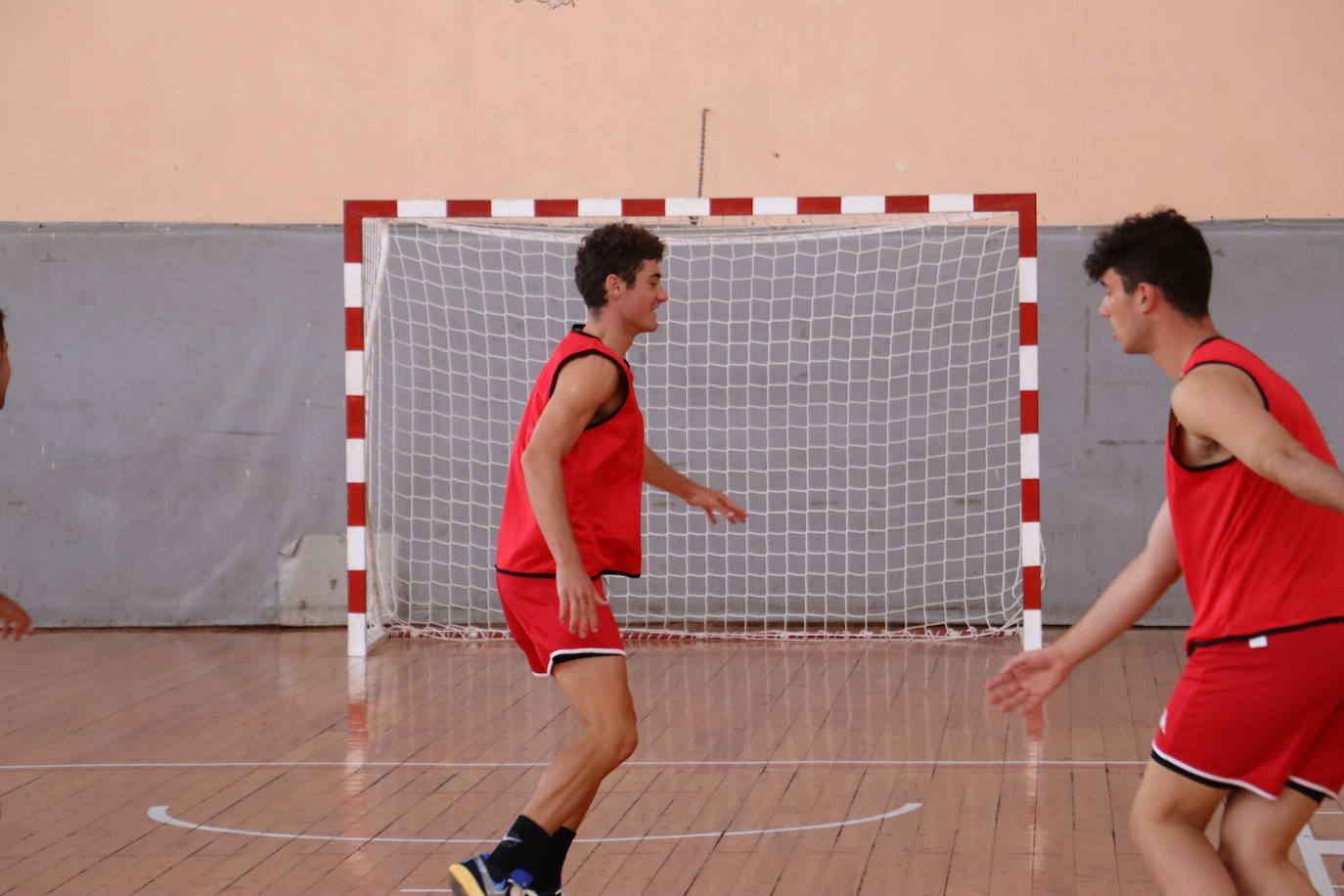 Jugadores de la Cultural en el primer entrenamiento.