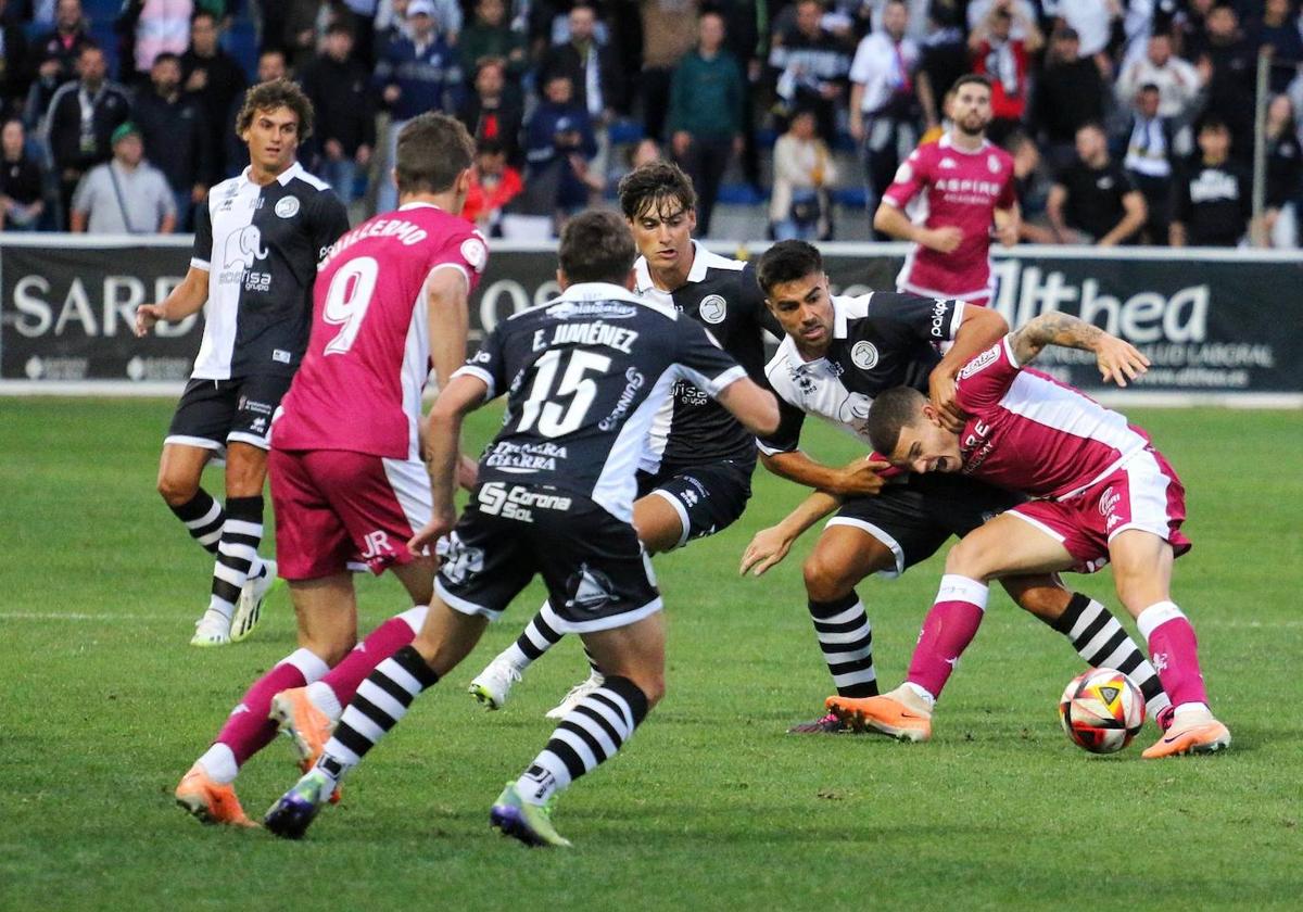 Partido correspondiente a la jornada 2 de la Primera RFEF.