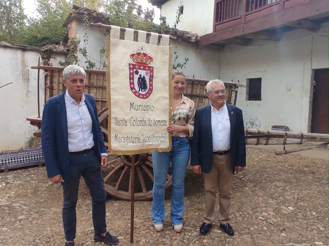 Patios con arte en Santa Colomba de Somoza