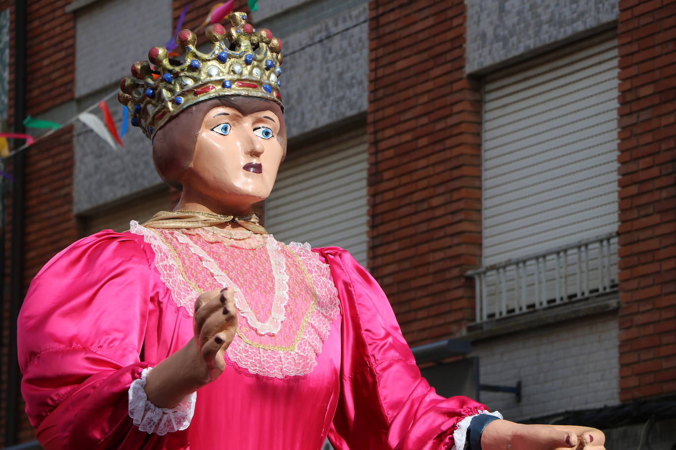 Gigantes y Cabezudos en Santa María del Páramo