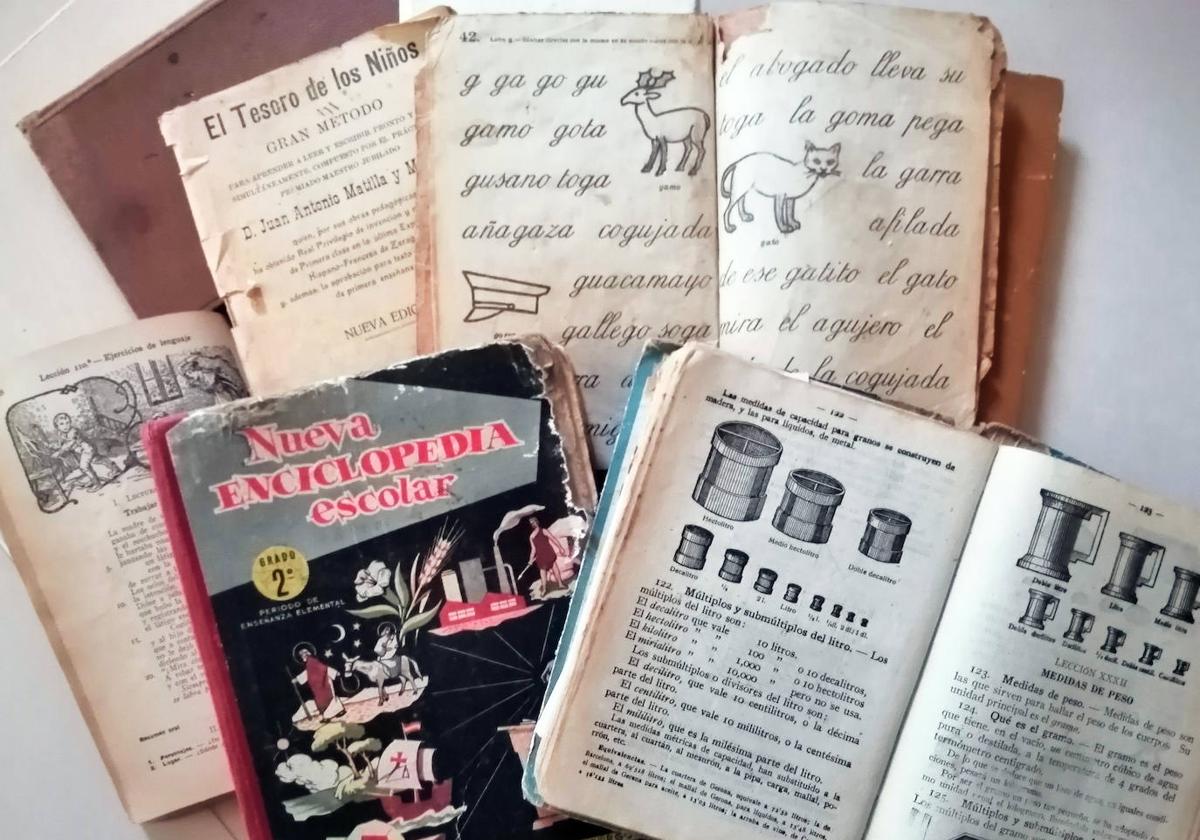 Los viejos libros de la escuela.