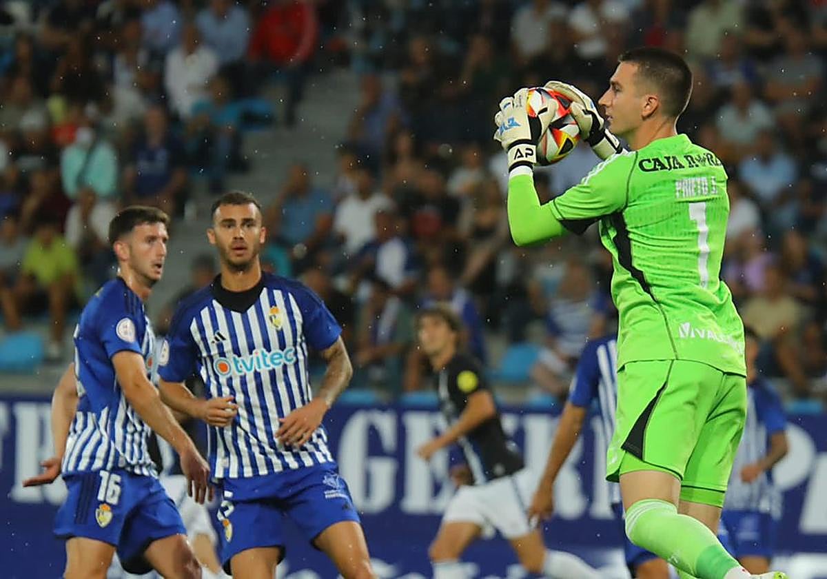 La Deportiva sigue sin perder