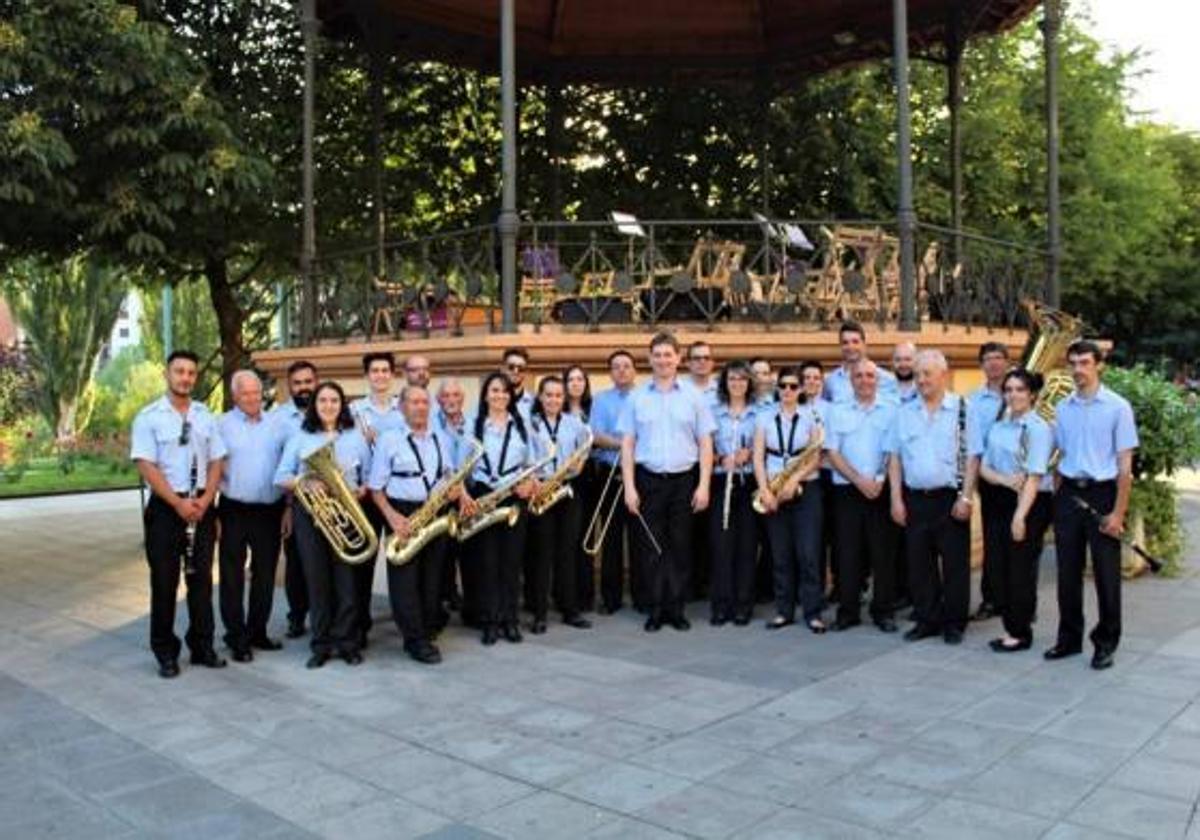 Banda de música de León en el templete de Condesa de Sagasta.