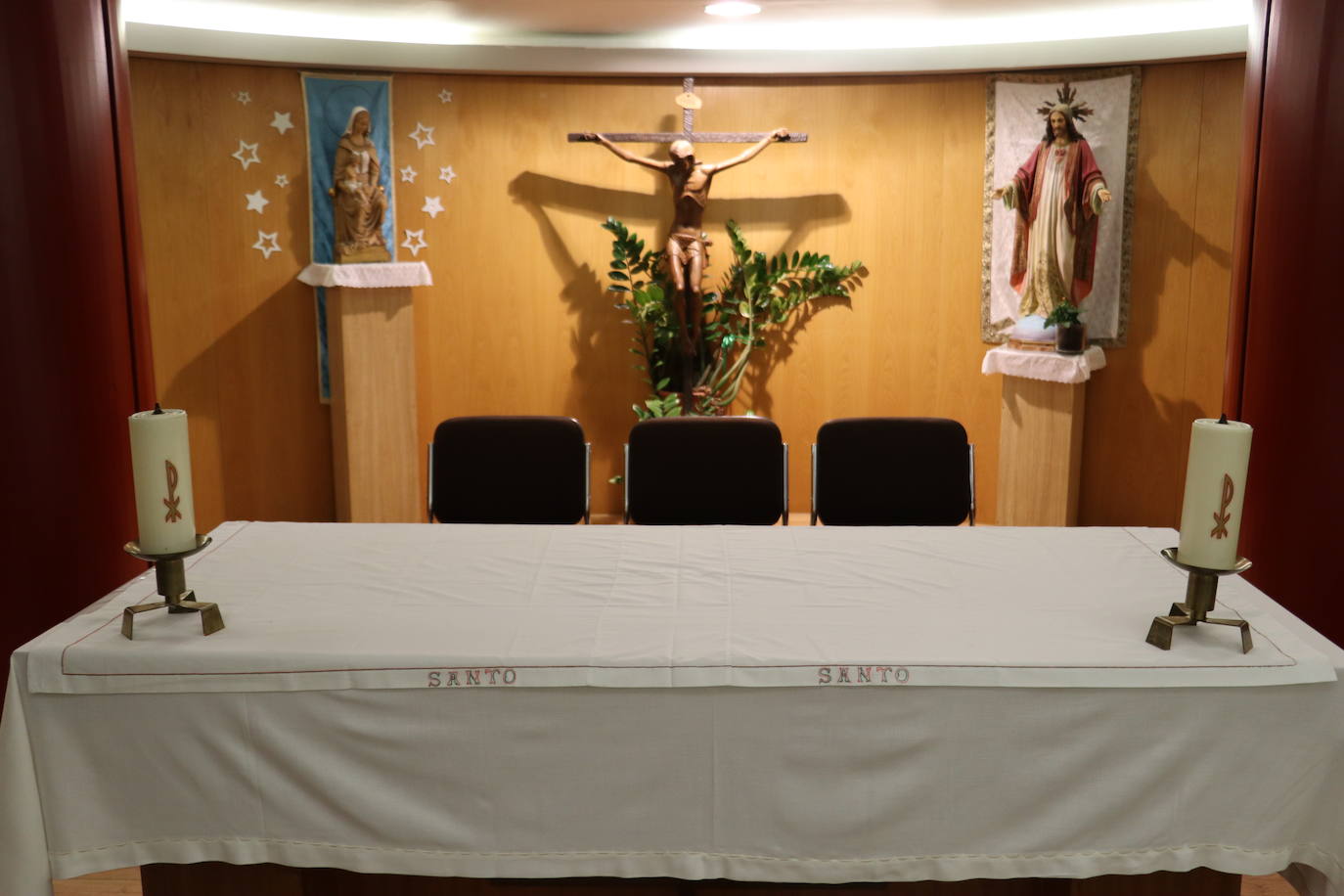 Altar de la capilla del Caule. 