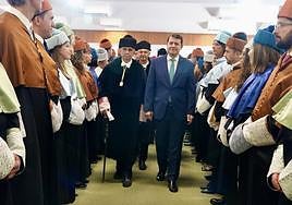 García Marín y Fernández Mañueco en la apertura del curso universitario en la Universidad de León.