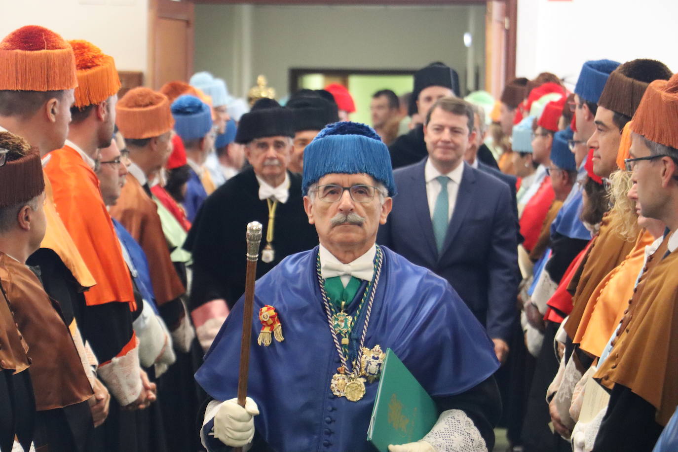 Estanislao de Luis Calabuig se despide como maestro de ceremonias de la ULE