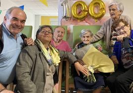 Marucha celebra su 100 cumpleaños en el pueblo de su corazón, Fresno de la Vega