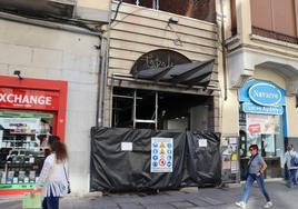 Obras en el pasaje entre Ordoño II y República Argentina.