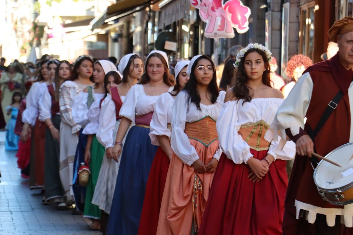 Doncellas como tributo