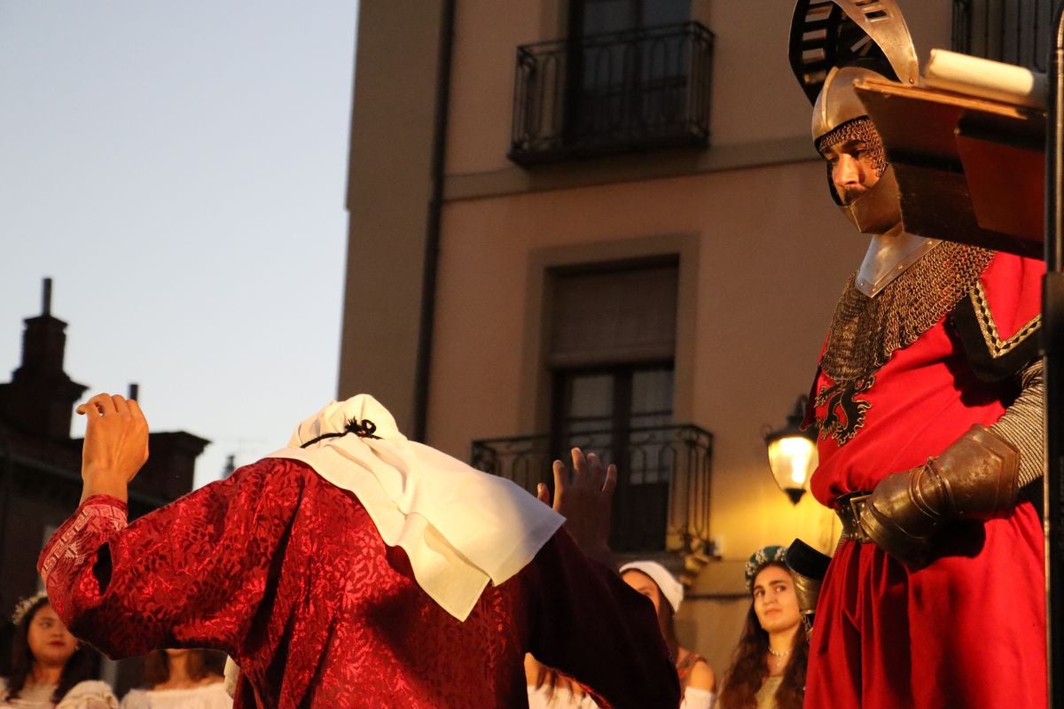 Doncellas como tributo