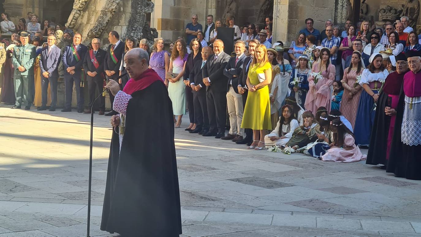 Ceremonia de las Cantaderas en la Catedral de León