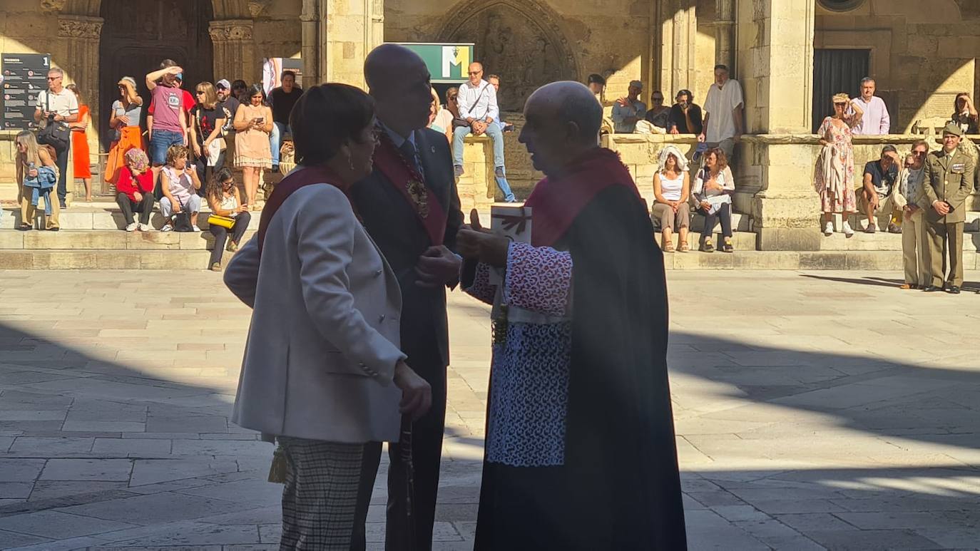 Ceremonia de las Cantaderas en la Catedral de León