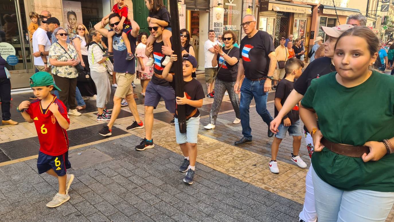 Desfile de pendones en León