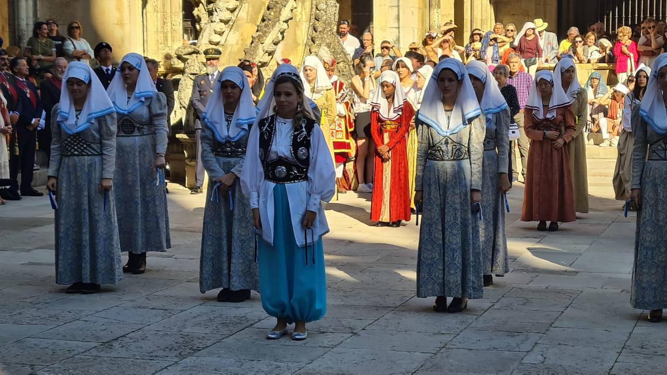 Ceremonia de las Cantaderas en la Catedral de León