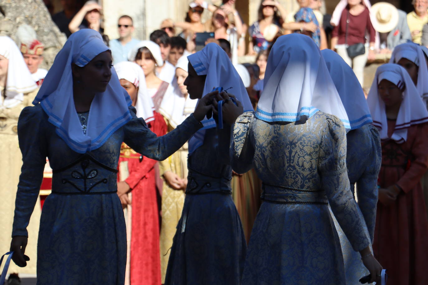 Ceremonia de las Cantaderas en la Catedral de León