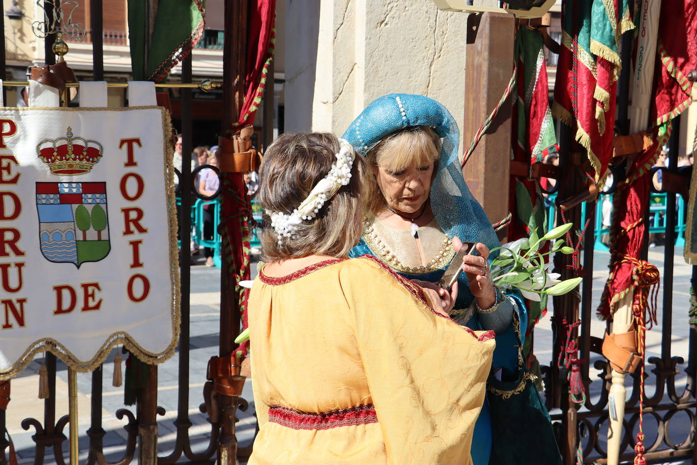 Desfile de pendones en León