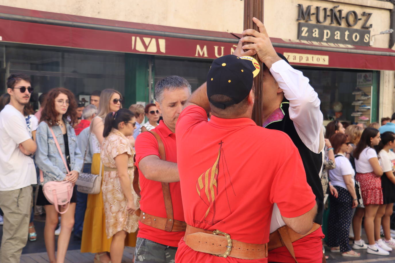 Desfile de pendones en León