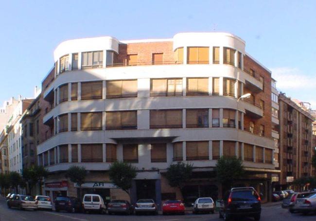 Edificio en avenida de Roma.