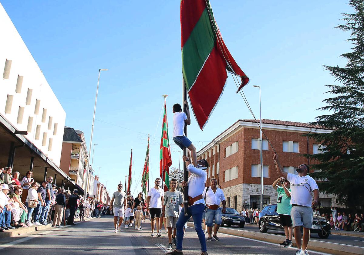 Pendones en la Romería de San Froilán.