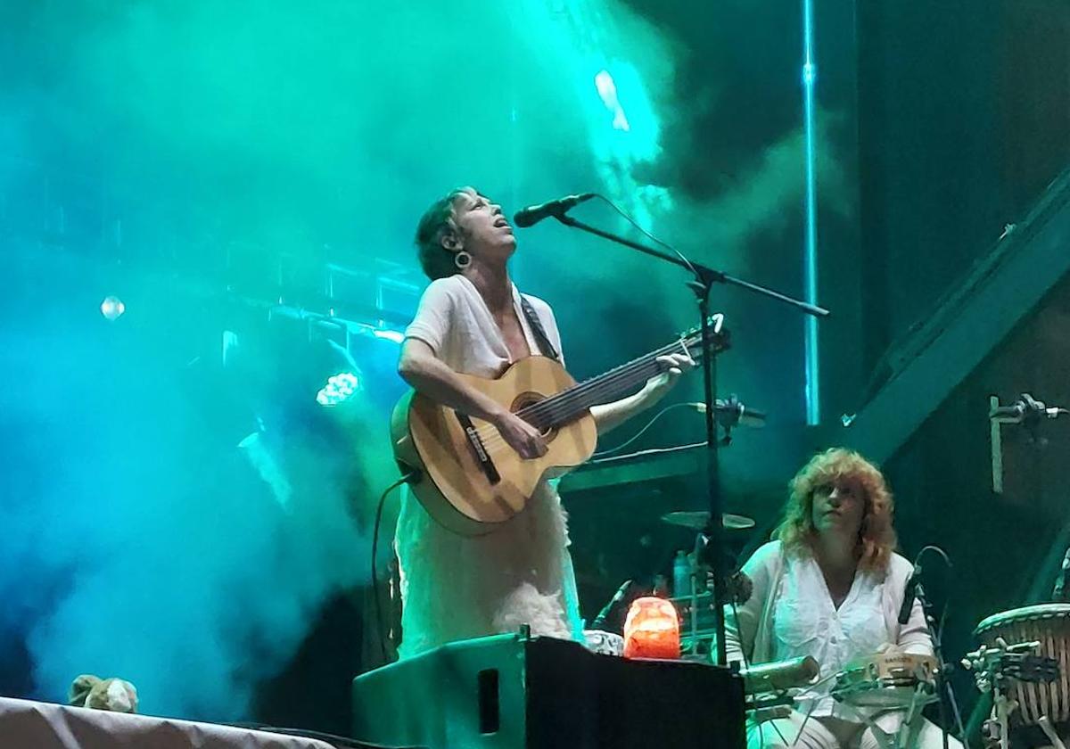 Karmento en el concierto que ofreció este viernes en León.