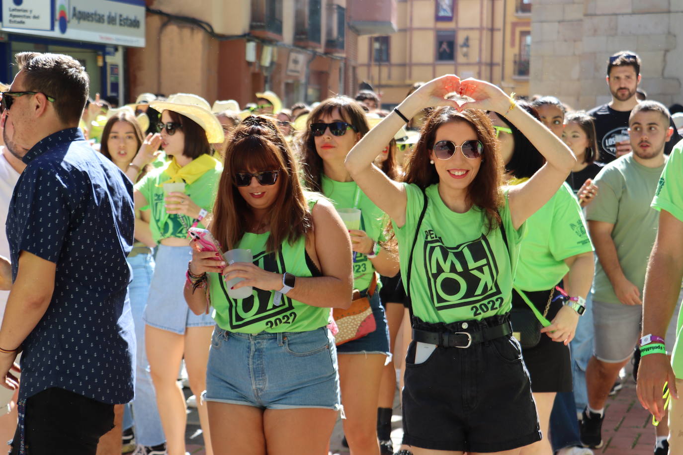 Desfile de peñas en San Froilán