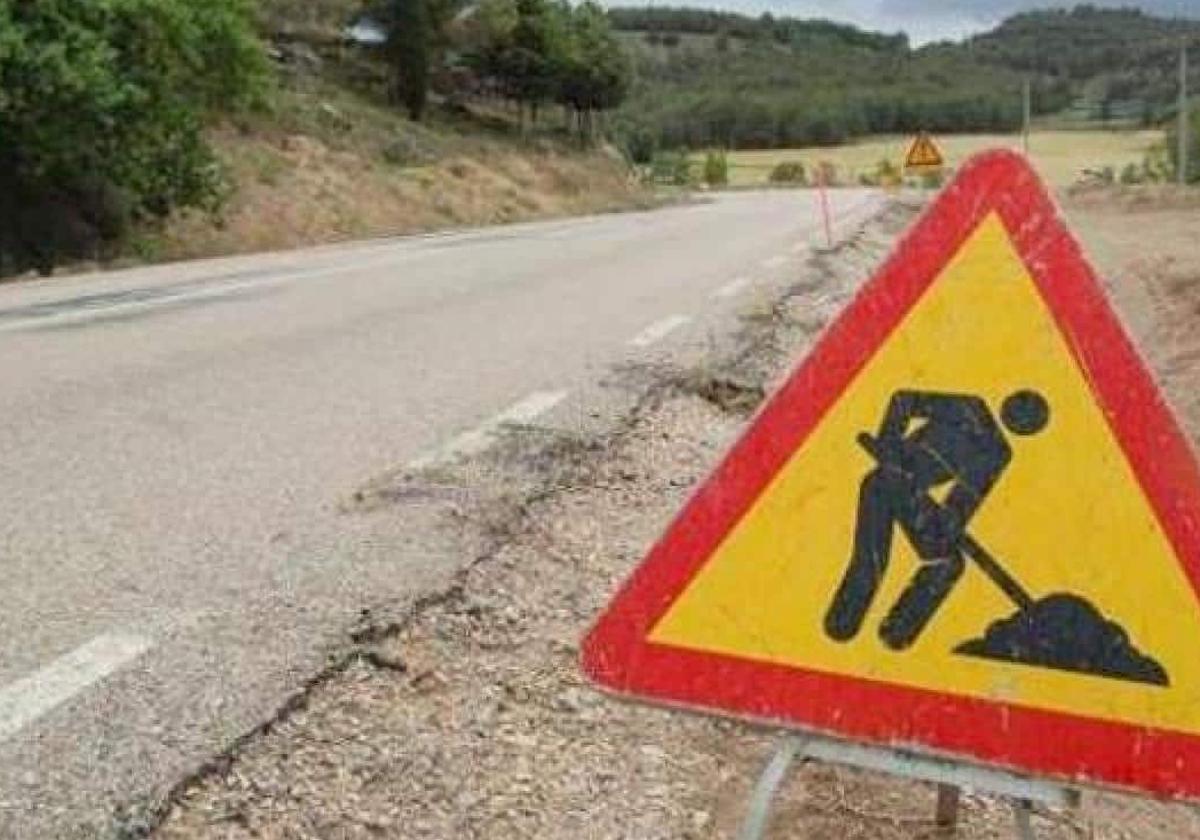 Adjudicadas por 1,3 millones de euros las obras en la carretera N-120 para mejorar el acceso a Trobajo del Camino