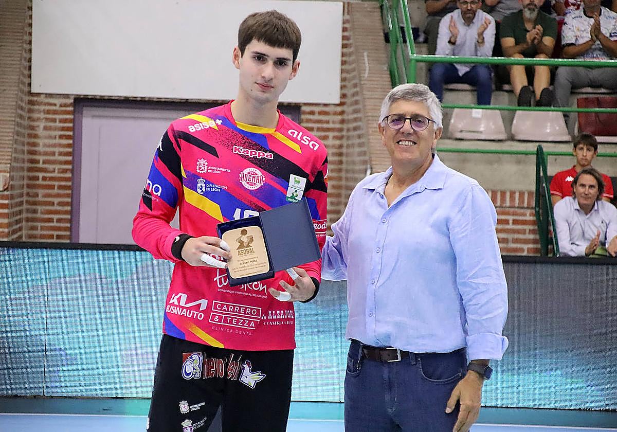 Álvaro Pérez, portero del Abanca Ademar.