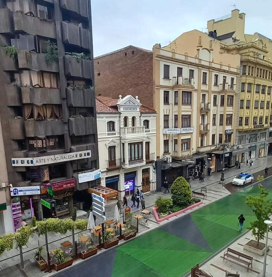 Vista de la Casa de la Fundación Fernñandez Peña desde el Edificio Ciriaco