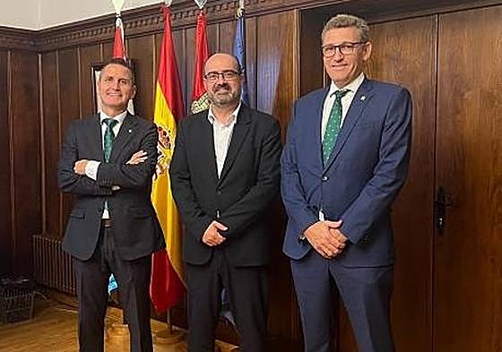 Eurocaja Rural transmite al alcalde de Ponferrada su implicación y compromiso con el territorio
