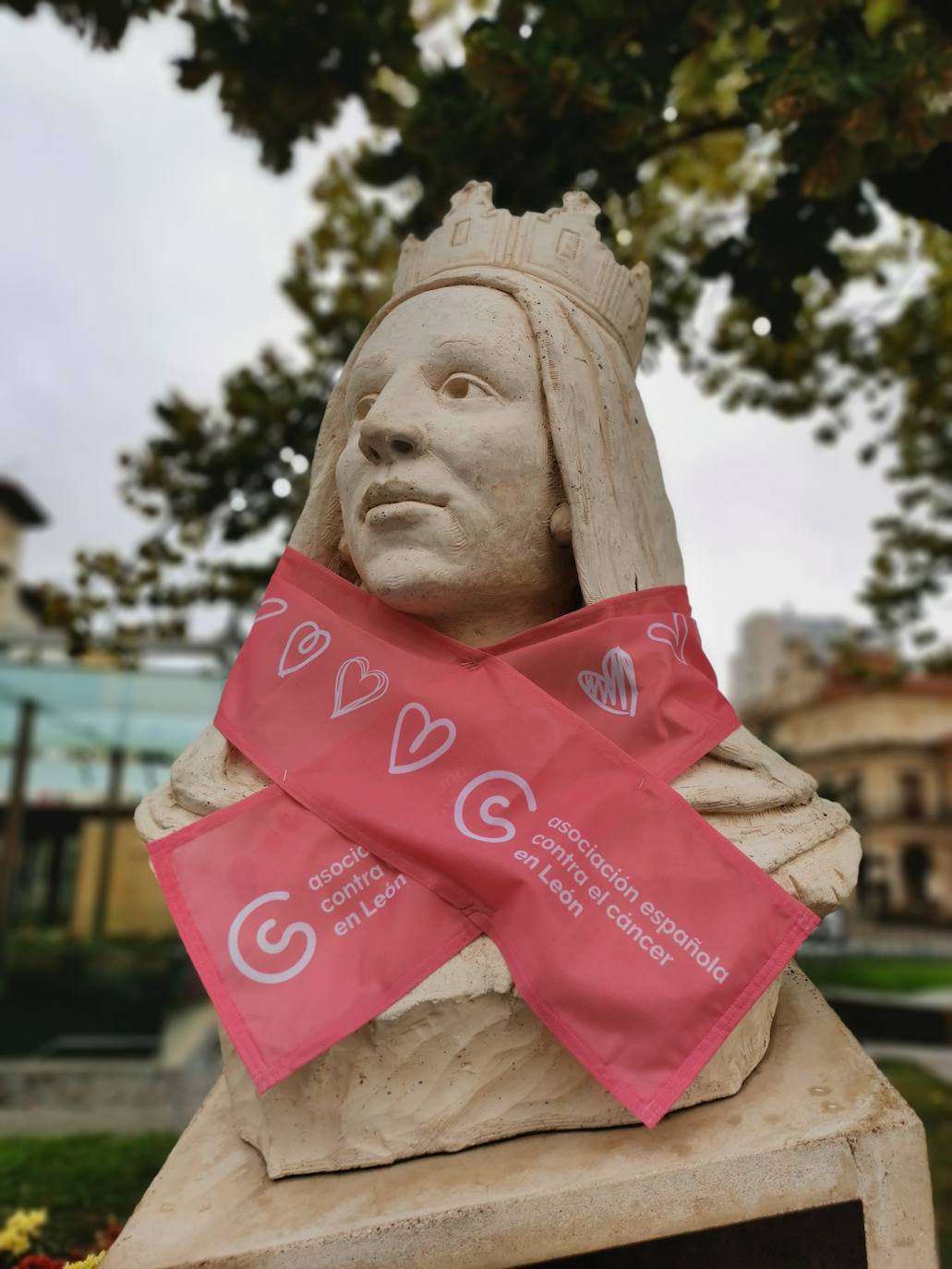 León se suma al rosa