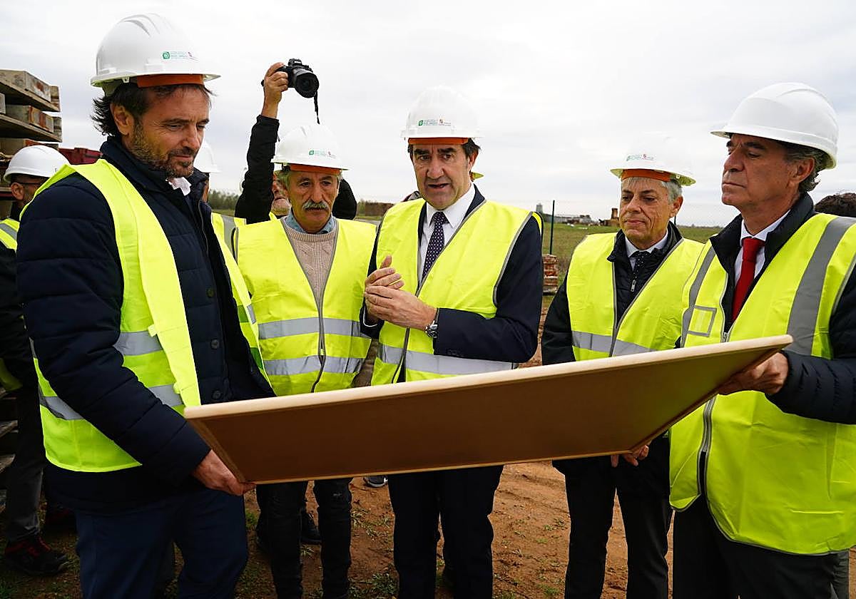 Juan Carlos Suárez-Quiñones, en una visita al Edar de Cembranos.