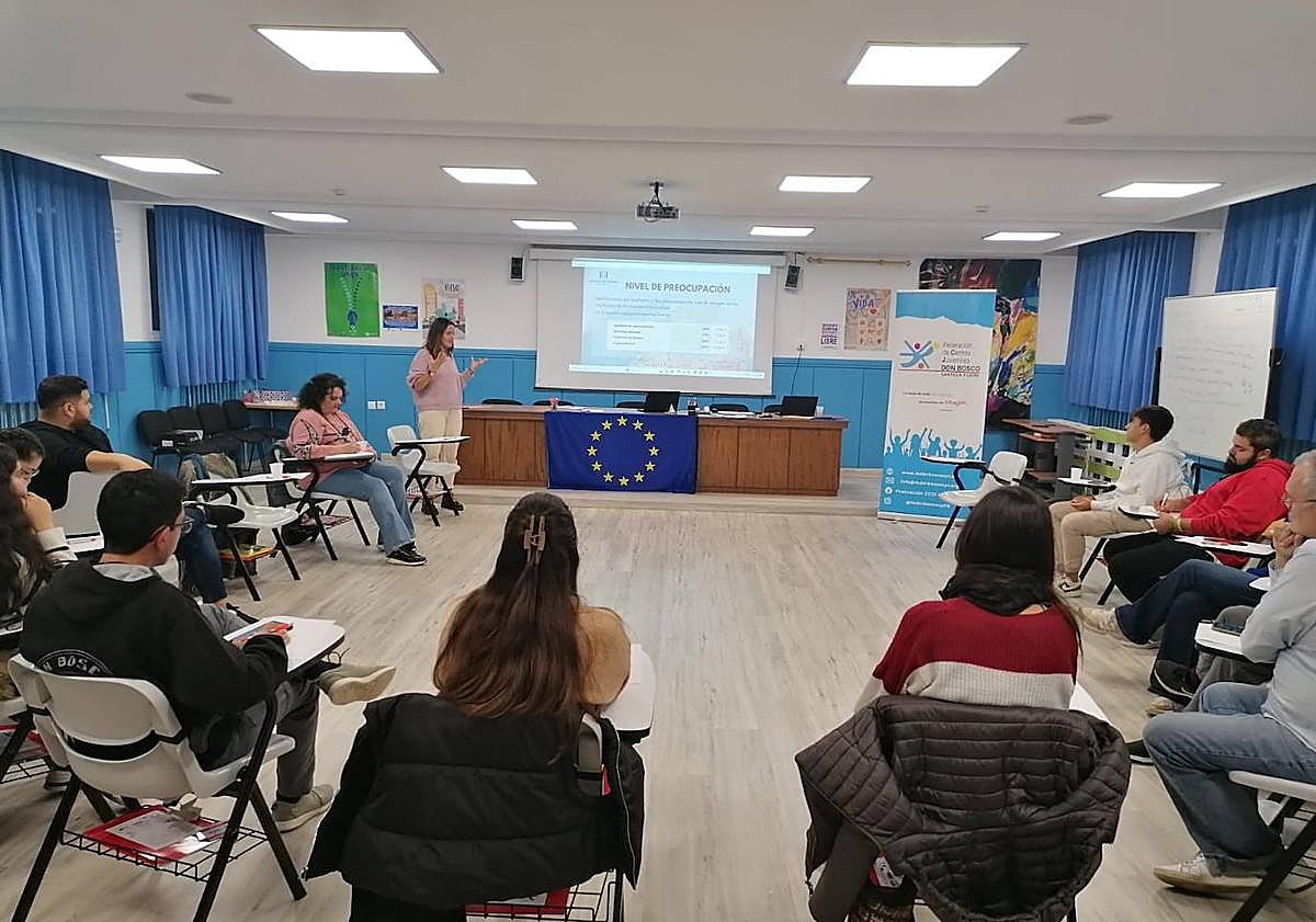 Imagen principal - Los jóvenes de León alzan la voz para llegar a Europa