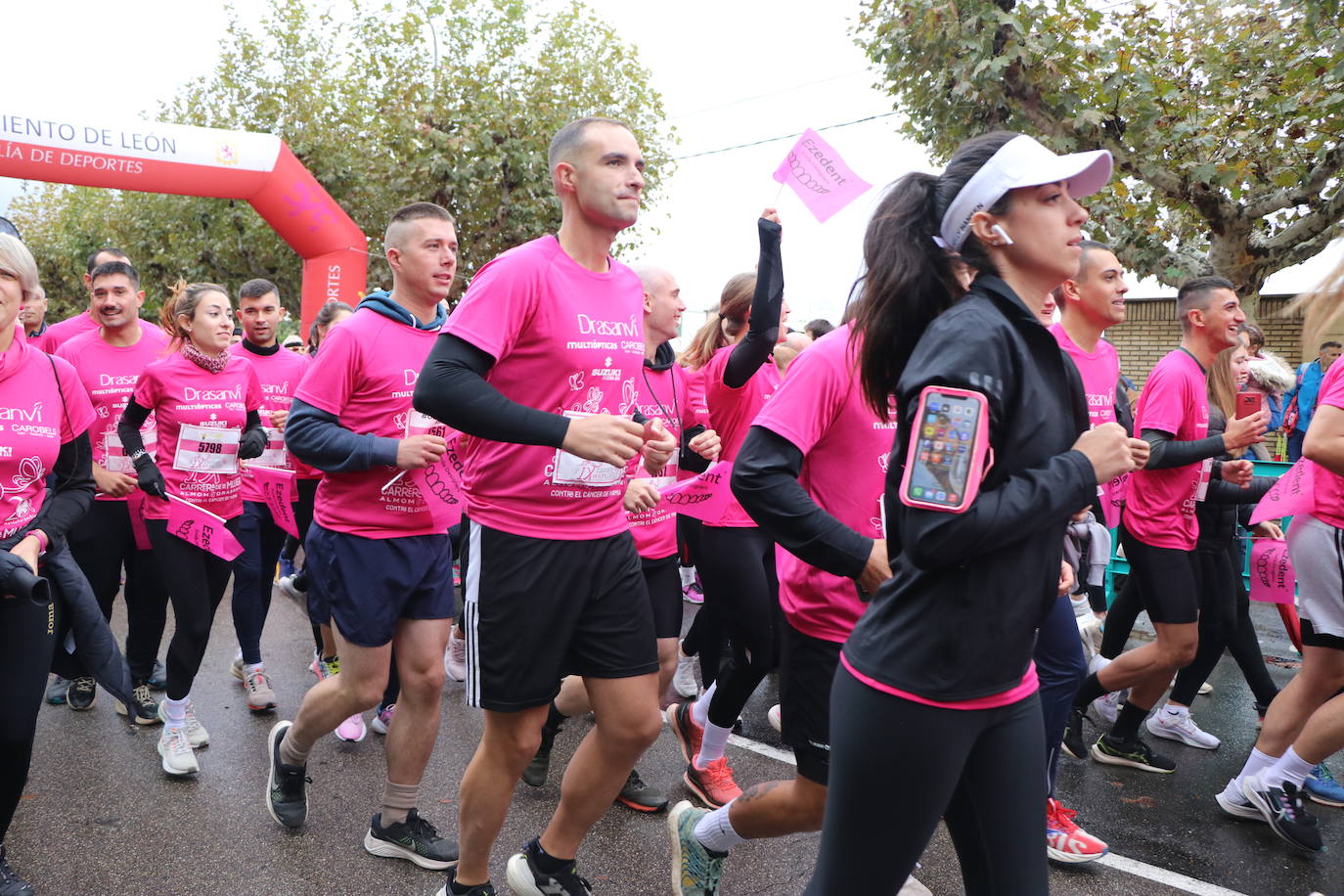 ¿Estuviste en la Carrera de la Mujer de León? Búscate