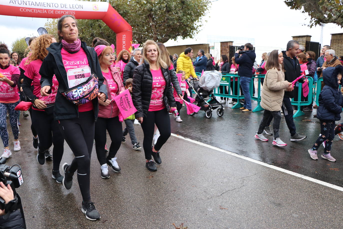 ¿Estuviste en la Carrera de la Mujer de León? Búscate